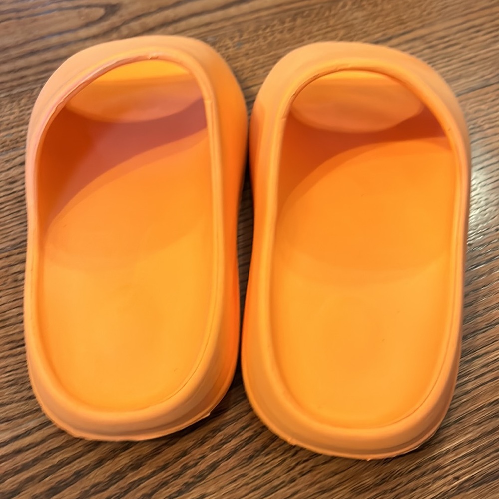 Orange Slides - Picture 2 of 3